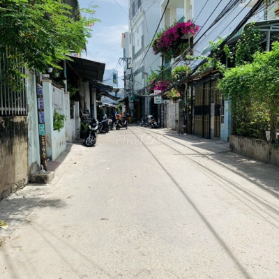 Nhà cấp 4, diện tích 52m2. Hẻm 856 trần hưng đạo - qui nhon - BD