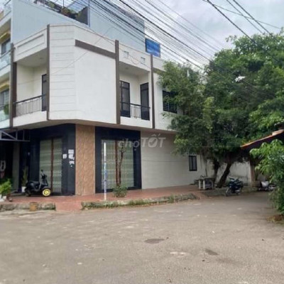 Bán nhà 1 mê góc 2 mặt tiền đường_P Quang Trung_Tp Quy Nhơn