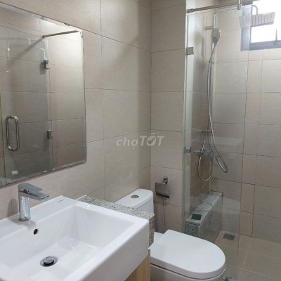 Kẹt tiền bán lỗ căn hộ view biển,2pn , 2wc , giá chỉ bằng 1pn hiện tại