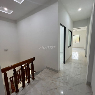 Kẹt tiền bán nhanh nhà MT Tây Sơn, nhà mới xây đẹp,khách thiện chí Tl