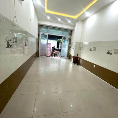 Cho thuê khách sạn tiêu chuẩn 3 sao 30 phòng trung tâm quy nhơn