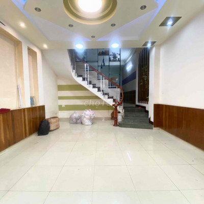 Nhà mặt tiền đường Hàm Nghi 3 tầng 4PN 5WC