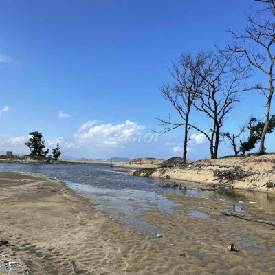 Cần bán lô đất ở - gần biển 50m- chánh oai- phù cát