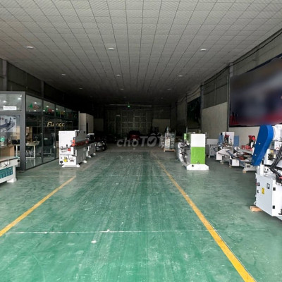 Cho thuê shoorroom mặt tiền quốc lộ 1A 1000m2 Phú Tài