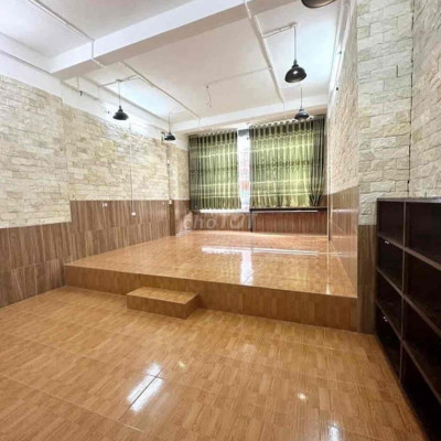 Nhà mặt tiền Mai Xuân Thưởng 3 tầng 70m2