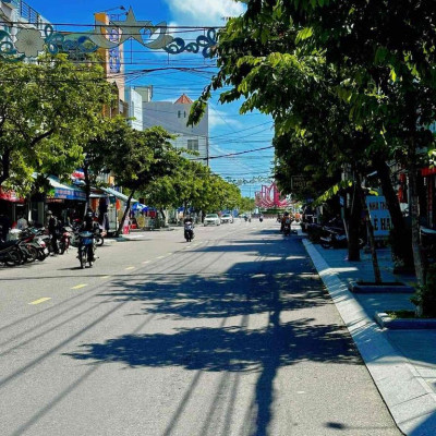 bán nhà hẻm cạn Ngô Mây gần vòng xoay Ngô Mây