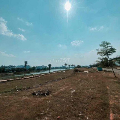 Giảm hơn 2 tỷ cần bán gấp lô đất biệt thự 2 mặt tiền view sông