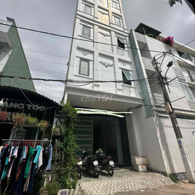 Chủ Kẹt cần bán khách sạn giá chỉ như mua đất đã có đầy đủ giấy tờ