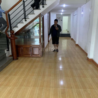 Cho thuê nhà mặt tiền đường Đống Đa, tp Quy Nhơn