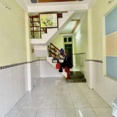 Cho thuê nhà hẻm đường Thành Thái, phường Quang Trung, tp Quy Nhơn