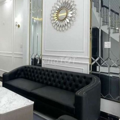 Bán nhà 3 tầng mặt tiền cách phố đi bộ thành phố Quy Nhơn 50m