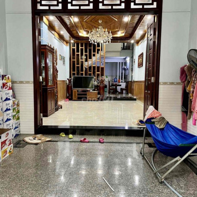 Nhà có việc cần tiền bán gấp nhà xây tâm huyết giá tốt