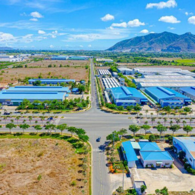 Bán đất nền khu công nghiệp Becamex 5x30