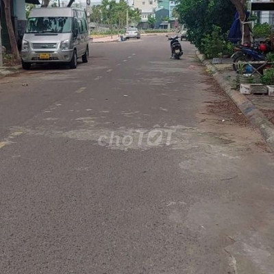 Cần bán lô đất mặt tiền Đông Nguyễn Trong Trì giá 2,4 tỉ