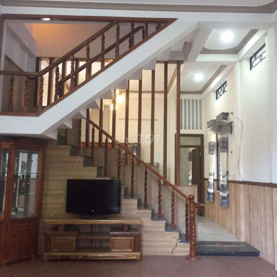 Cho thuê nhà 2 mặt tiền Khu Mai Hắc Đế , Phường Ghềnh Ráng, Quy Nhơn