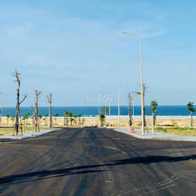 Cần bán nhanh 4 nền nhơn hội phân khu2 cách biển 500m , trả giá là bán