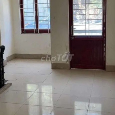 Bán nhà 2 tầng mặt tiền Lý Thái Tổ nối dài giá 2,3 tỉ