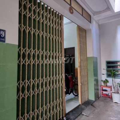 Chính chủ cho thuê nhà nguyên căn hẻm cạn 2 xe máy ngay ngã 5 Đống Đa