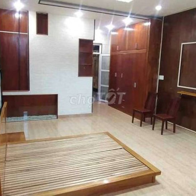 Cho thuê nhà mặt tiền nội bộ khu Hoàng Văn Thụ