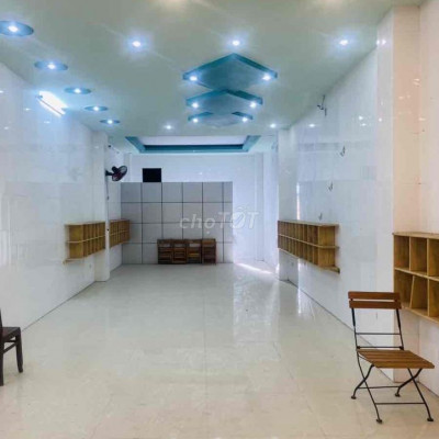 Nhà DTSD 650m2 trống suốt mặt tiền Nguyễn Thái Học