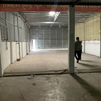 Cho thuê kho xưởng mặt tiền đường Tây Sơn, Quy Nhơn, Bình Định