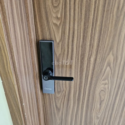 Cho thuê căn hộ giá rẻ, chung cư Xuân Thủy - Hoàng Văn Thụ block C