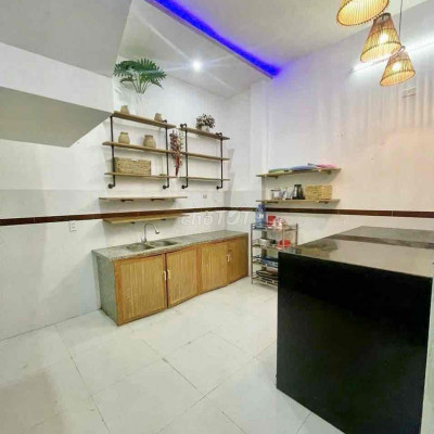 Nhà 3 tầng 4PN 4WC Full Nội Thất đường Chàng Lía