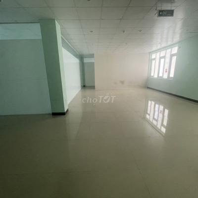 CHO THUÊ NHÀ MẶT TIỀN ĐƯỜNG TRẦN HƯNG ĐẠO KHU SẦM UẤT 360m2 ngang 14m