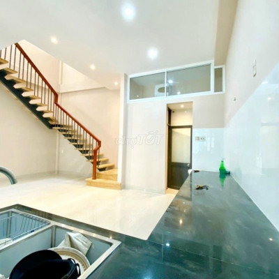 NHÀ MẶT TIỀN KINH DOANH ĐƯỜNG NGUYỄN THÁI HỌC 300m2 ngang 10m