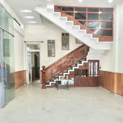 Nhà 2 mặt tiền 4 tầng 5*16m mặt tiền Trường Chinh