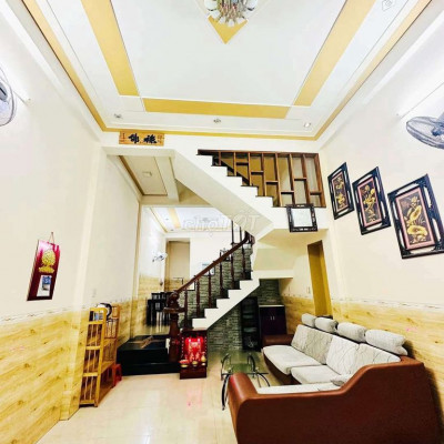 Cho thuê nhà 3PN 2 tollet Quy Nhơn có Nội Thất