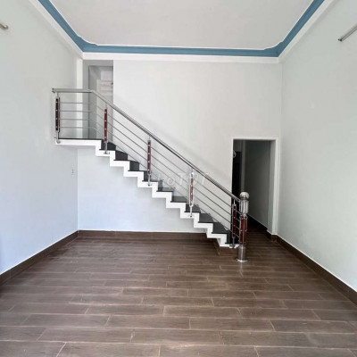 Cho thuê nhà hẻm oto hoàng văn thụ mới Keng