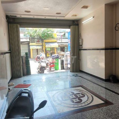 Cho thuê nhà mặt tiền Nguyễn Thái Học, ngay chợ sầm uất