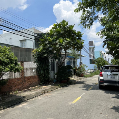 Cho thuê nhà nguyên căn 1 trệt 3 lầu (250m2)