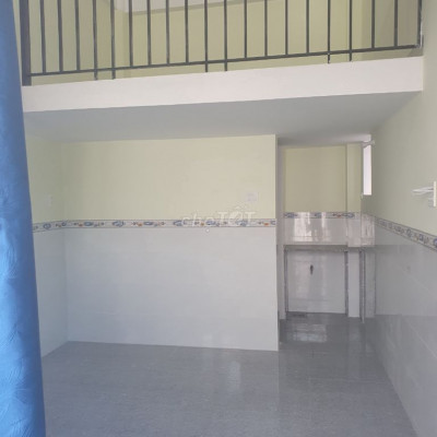 Phòng trọ còn trống 1 phòng tầng 2