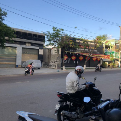 Nhà mặt tiền Trần Hưng Đạo cần cho thuê