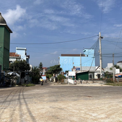 Bán 550m2 đất thổ cư, ngang 20m, ngay đường DT639, giá chỉ 5,2 tỷ