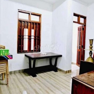 Bán nhà 3 tầng mặt tiền Lữ Gia giá 6 tỉ