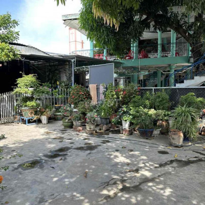 Mặt bằng kinh doanh 120m2 mặt tiền đường Đào Tấn.