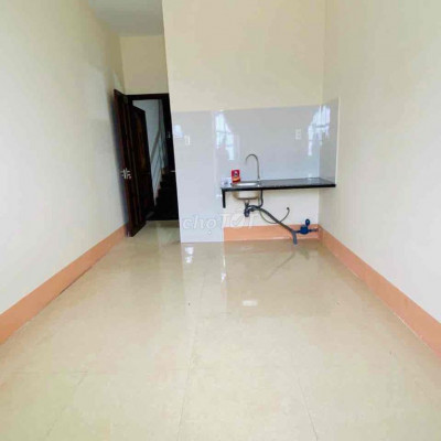 PHÒNG TRỌ SÁT CHỢ KHU 2, MỚI TINH