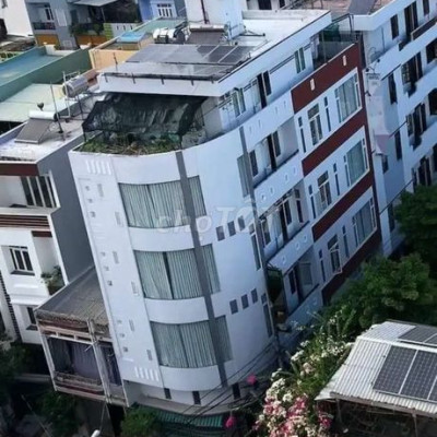 Bán khách sạn ôm góc 2 mặt tiền khu chương dương