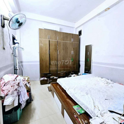 Bán nhà mặt tiền đường tăng bạt hổ