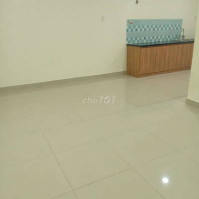 Cho thuê chung cư Thịnh Phát, đường Thanh Niên giá 4tr