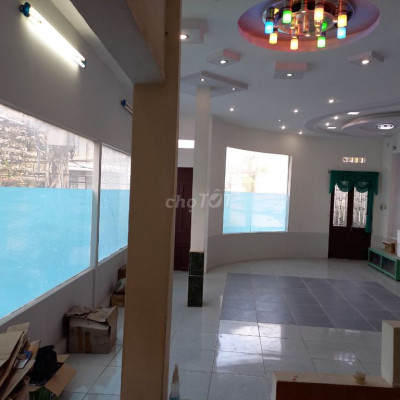 Cho thuê nhà góc 3tầng(45tr/th)DT:70mv VIP nhất TP QUY NHƠN