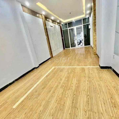 Nhà mặt tiền Nguyễn Thái Học