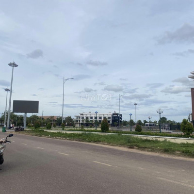 bán nhanh lô đất mặt tiền Quảng Trường An Nhơn