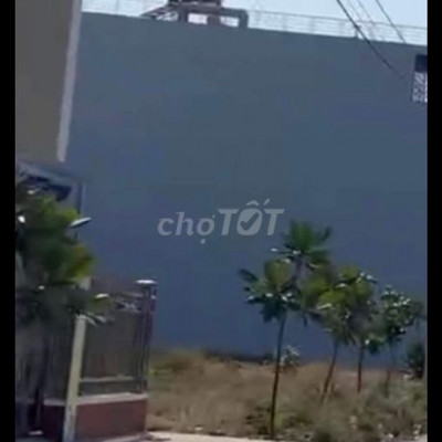 Bán lô đất đường Ngọc Hồi