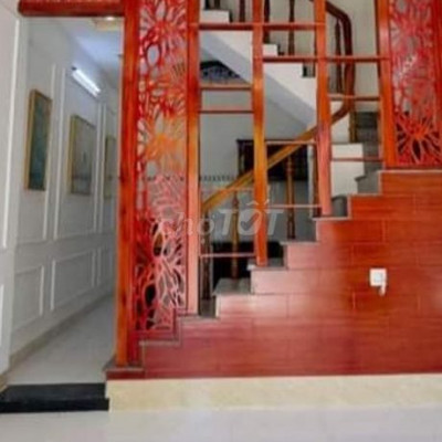 Bán nhà 4 mê nguyên mặt tiền đường  Phó Đức Chính giá 5 tỉ 750 triệu