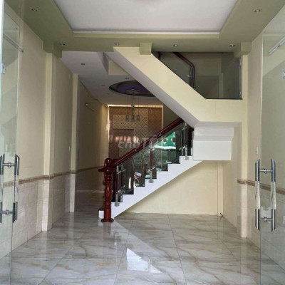 Cho thuê nhà mặt tiền đường Ngô Trọng Thiên, phường Hải Cảng, Quy Nhơn