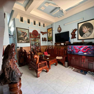 Bán nhà hẻm ô tô